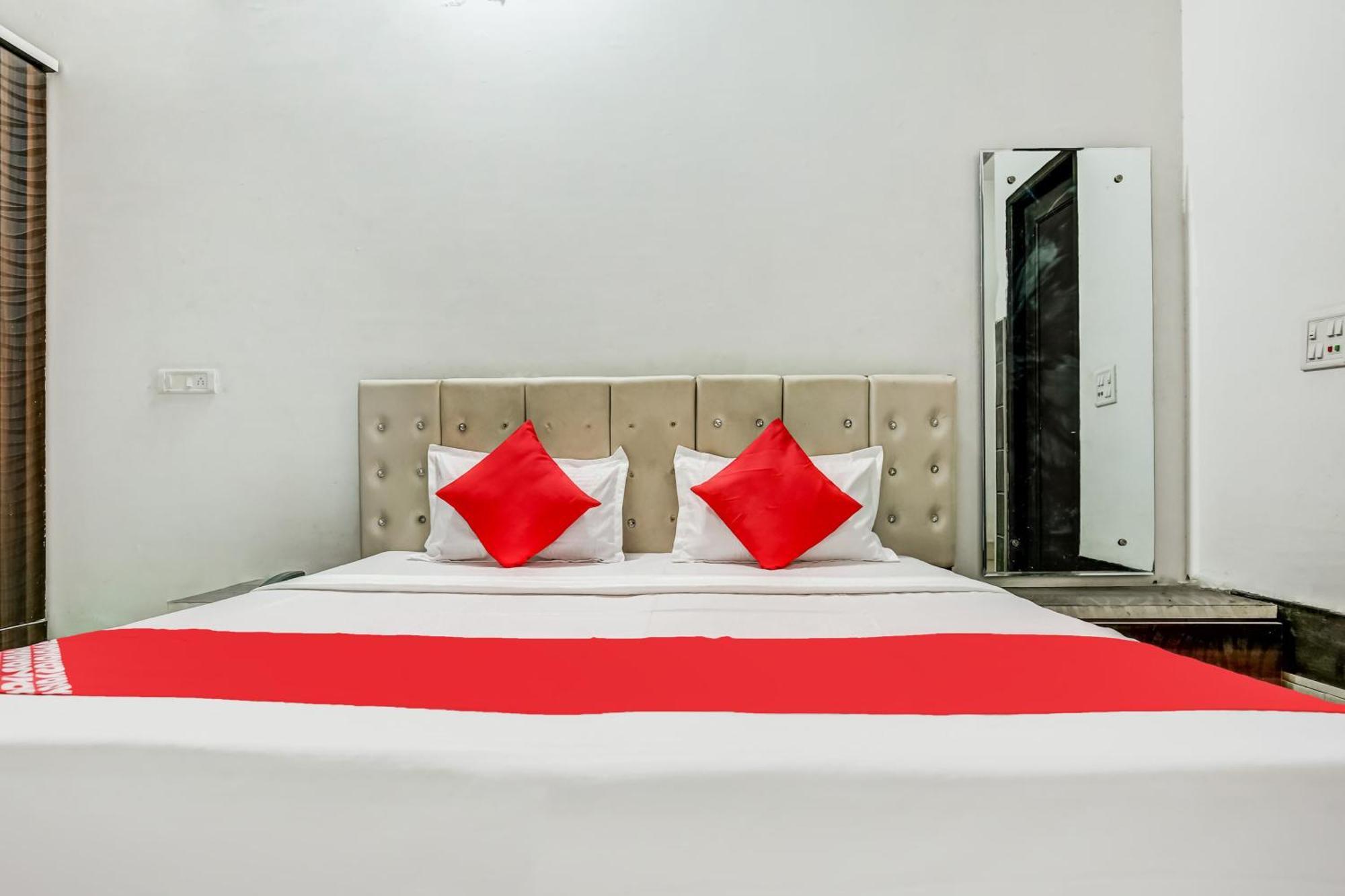 Flagship Hotel Big Boss Kurukshetra Экстерьер фото